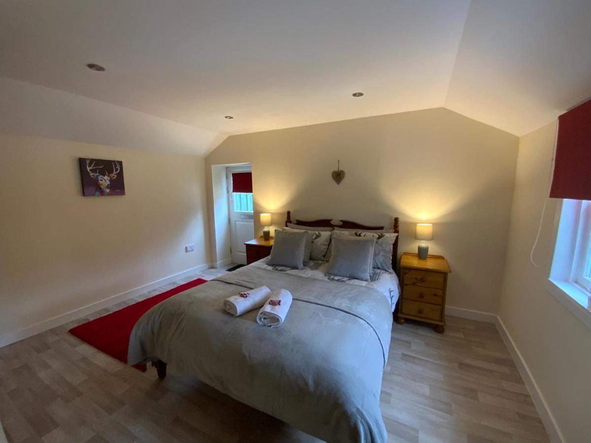 Kincardine O'Neil Deeside Snugs Apartments מראה חיצוני תמונה